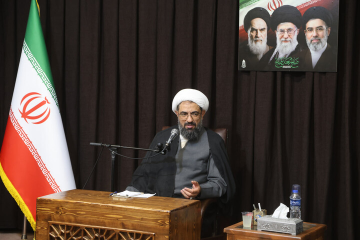تصاویر / دیدار خبرنگاران همدانی با امام جمعه همدان