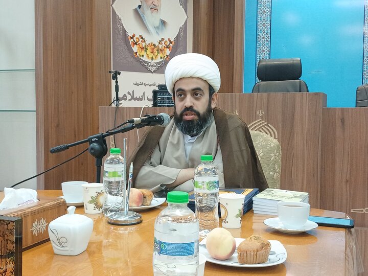 روایت درست، زمینهساز معرفی معارف رضوی به جامعه است//دستاوردهای پژوهشی آستان قدس رضوی نیازمند روایتگری مستمر است