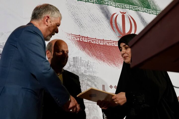 تصاویر/ مراسم پاسداشت رو خبرنگار در تهران