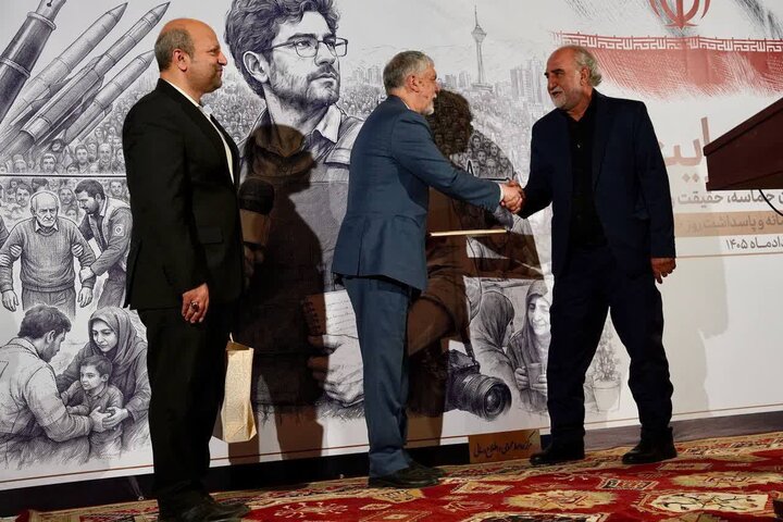 تصاویر/ مراسم پاسداشت رو خبرنگار در تهران