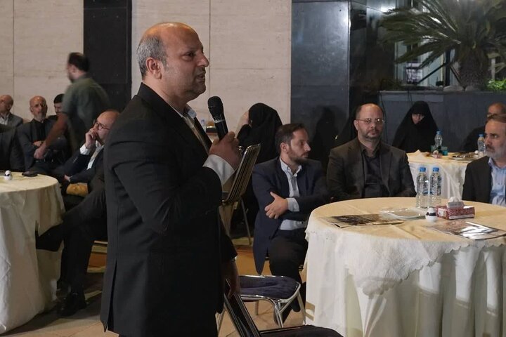 تصاویر/ مراسم پاسداشت رو خبرنگار در تهران
