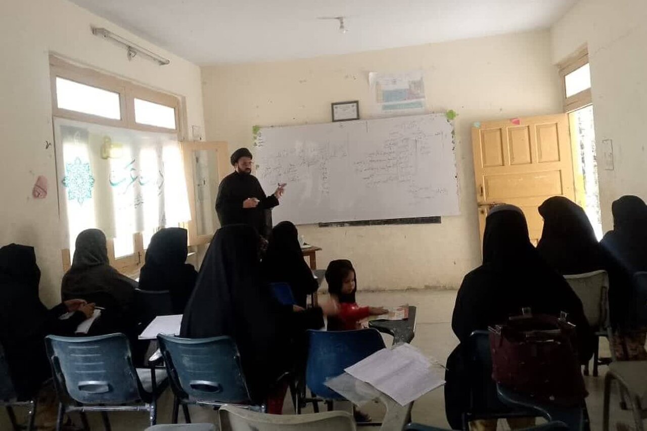 جامعۃ خدیجۃ الکبریٰ&nbsp; گمبہ، سکردو میں’’روشِ تدریسِ ادبیاتِ عرب‘‘ ورکشاپ کا انعقاد / تقریبِ تقسیمِ انعامات