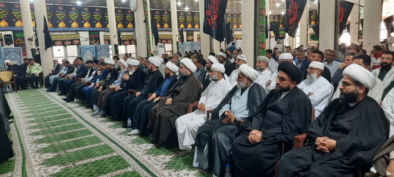 امام جمعه پناهگاه مردم و حلقه واسط میان مطالبات جامعه و دستگاه‌های اجرایی است