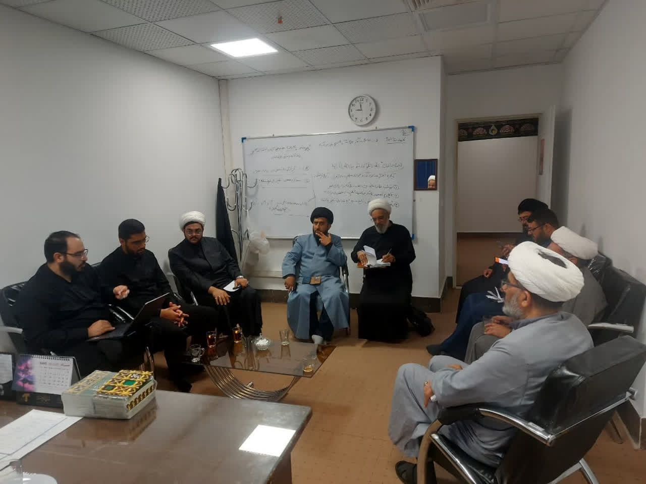حضور روحانیون هجرت در خدمترسانی به زائران پیاده امام رضا(ع) در مسیرهای منتهی به مشهد