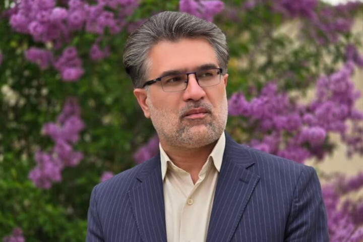 خبرنگاران با رعایت اخلاق حرفه‌ای زمینه دسترسی مردم به اطلاعات صحیح را فراهم کنند