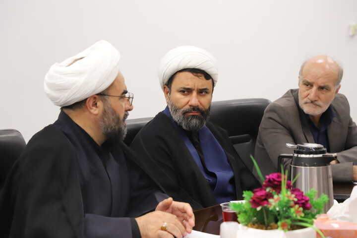 تصاویر/جلسه هماهنگی برگزاری روز جهانی مساجد در استان کردستان