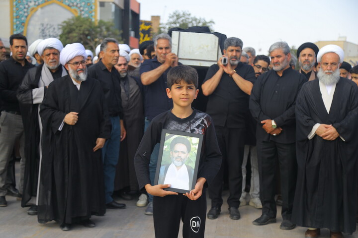 مراسم تشییع پیکر حجت ‌الاسلام والمسلمین سید صدرا هاشمی از اساتید حوزه