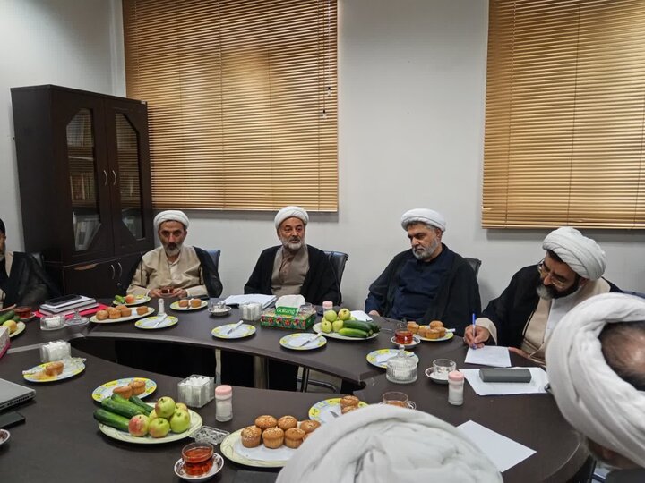 تصاویر/ برگزاری نشست علمی در مؤسسه امام حسن عسکری (ع) آمل