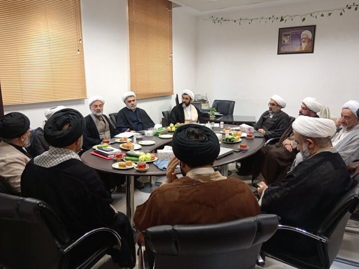 تصاویر/ برگزاری نشست علمی در مؤسسه امام حسن عسکری (ع) آمل
