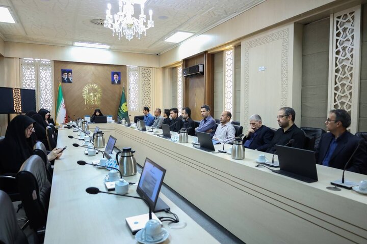 کتاب «قرآن و ترجمه پیکتال؛ نقدی بر یک ترجمه انگلیسی» در حرم رضوی رونمایی شد