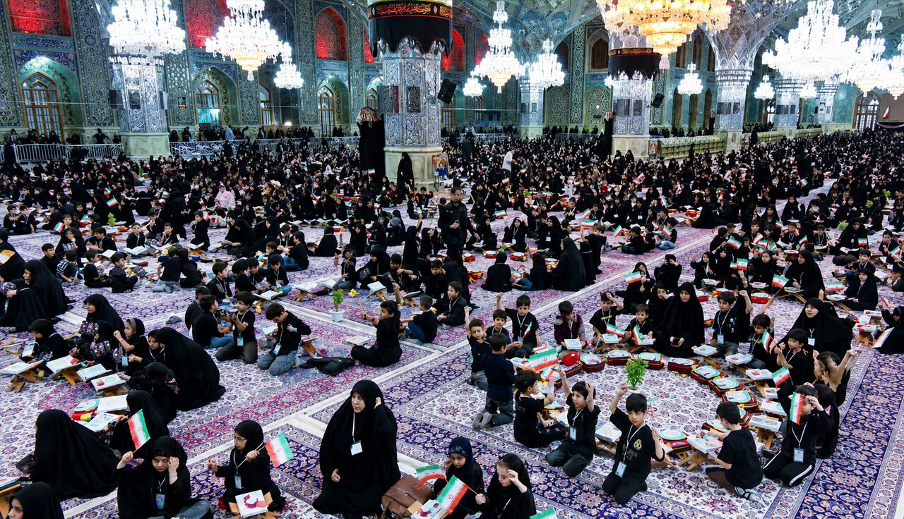 روایت مقاومت و شهادت در محفل قرآنی کودکان حرم رضوی +تصاویر