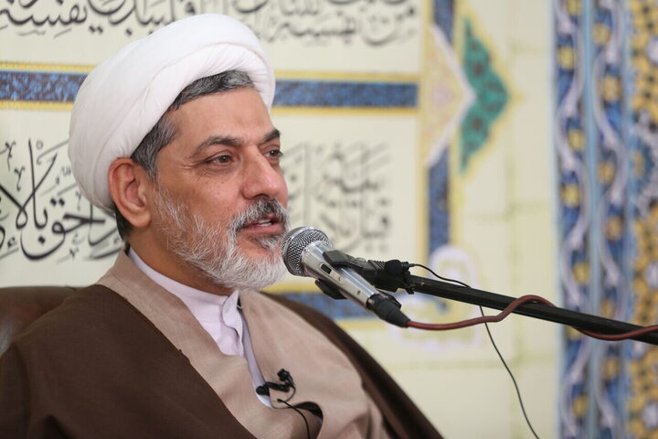 غم، محرومی اور مشکلات میں خدا کو اپنا سہارا بنائیں: حجت الاسلام رفیعی