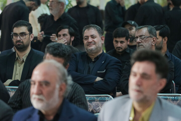 تصاویر/ نشست اهالی رسانه در پاسداشت شهید مسعود سلیمی در گلزار شهدای قم