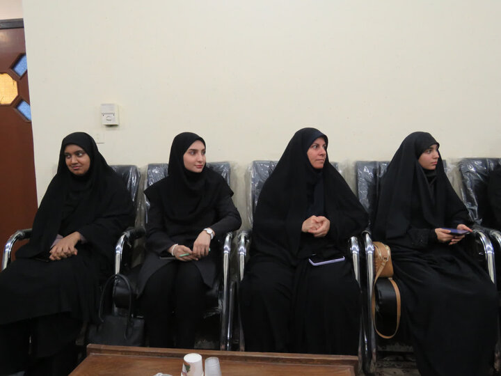 تصاویر/ نشست امام جمعه شهرستان دشتستان با خبرنگاران این شهرستان
