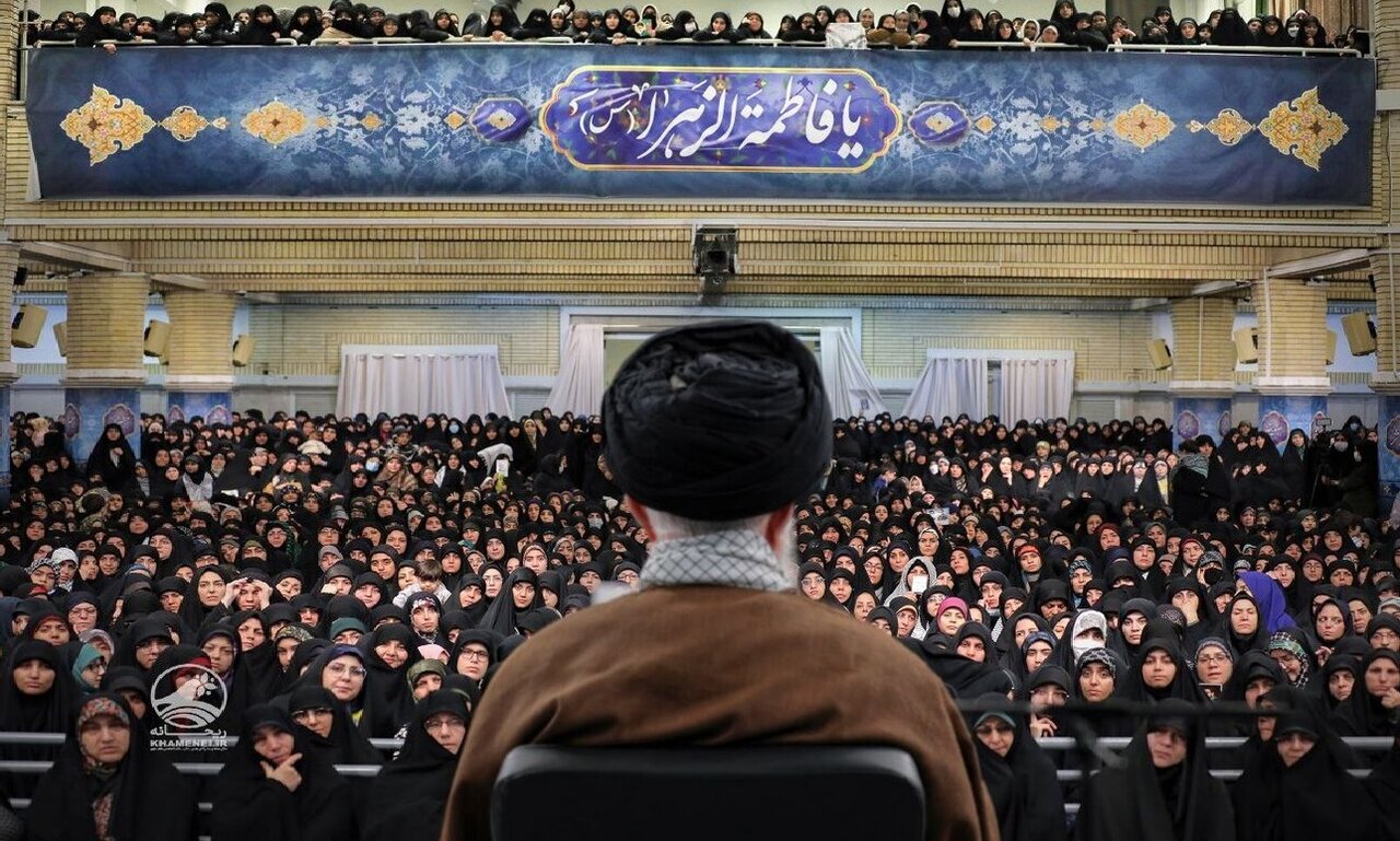 حجاب در منظومه فکری امام شهید؛ از برخورد منطقی تا افشای پشت‌پرده دشمن