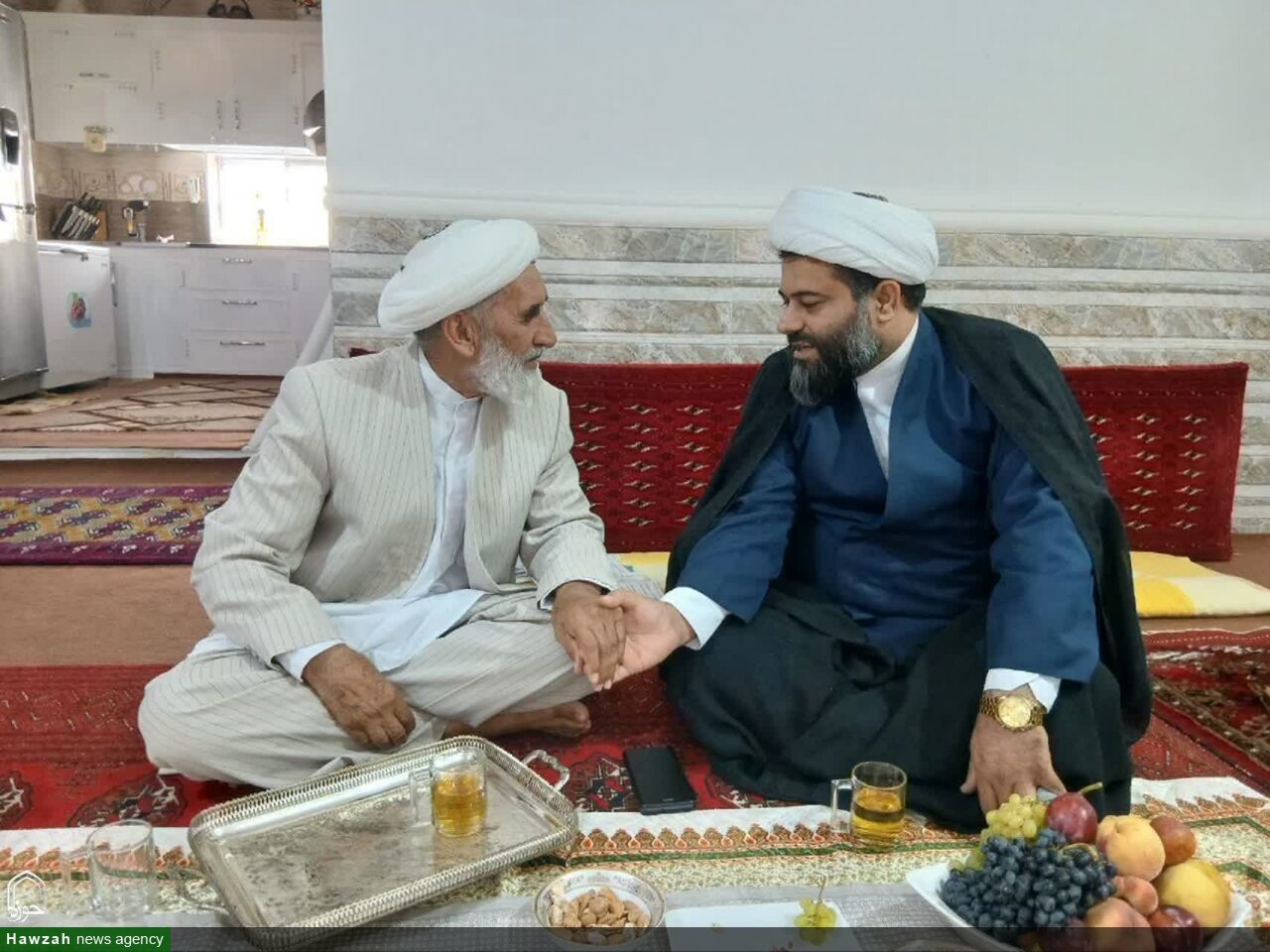 تضاویر / دیدار مدیر کل مرکز خدمات حوزه های علمیه استان گلستان با معمرین اهل سنت