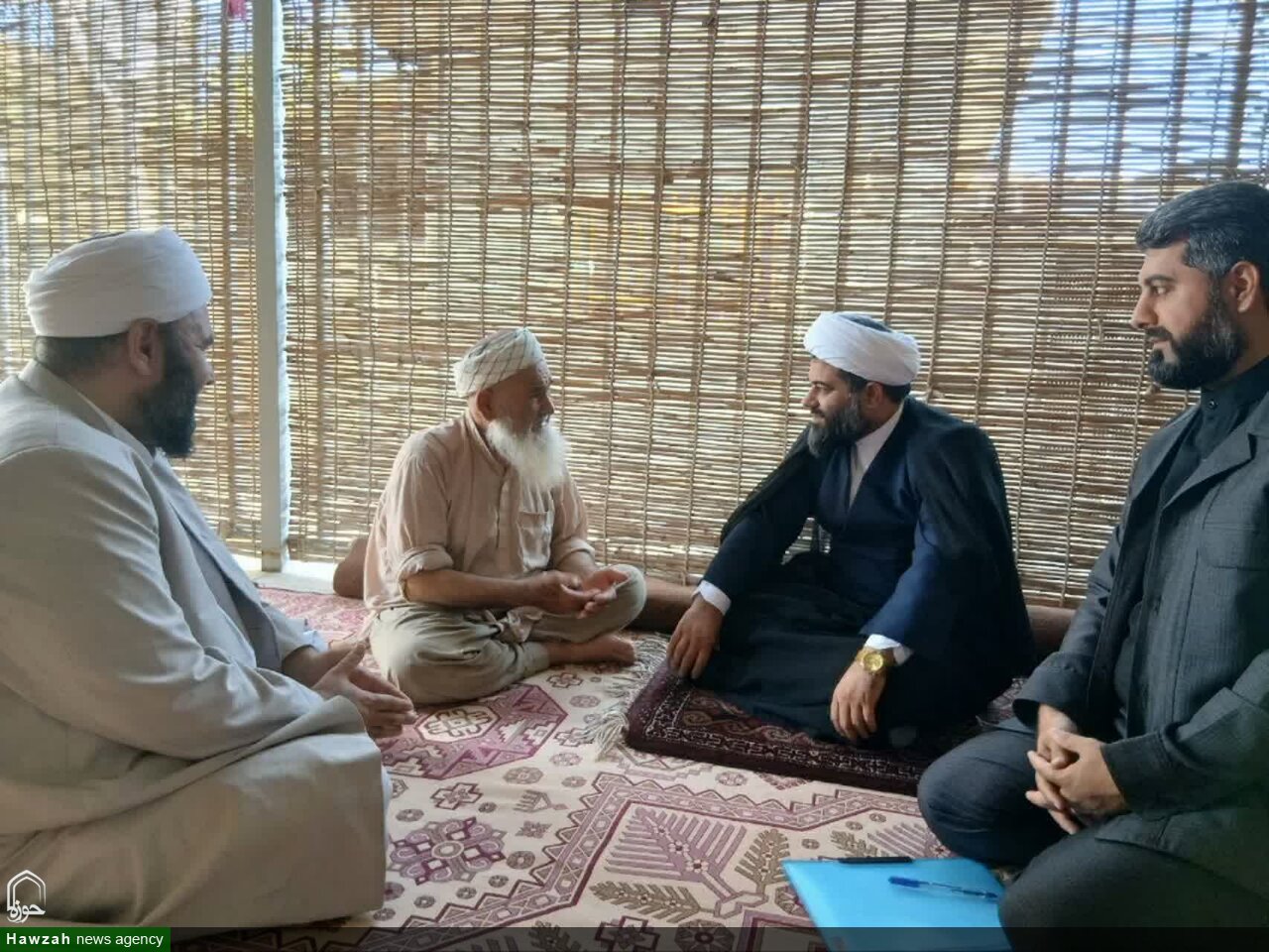 تضاویر / دیدار مدیر کل مرکز خدمات حوزه های علمیه استان گلستان با معمرین اهل سنت