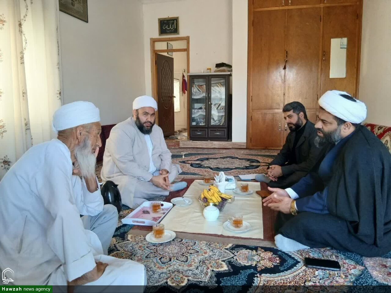 تضاویر / دیدار مدیر کل مرکز خدمات حوزه های علمیه استان گلستان با معمرین اهل سنت