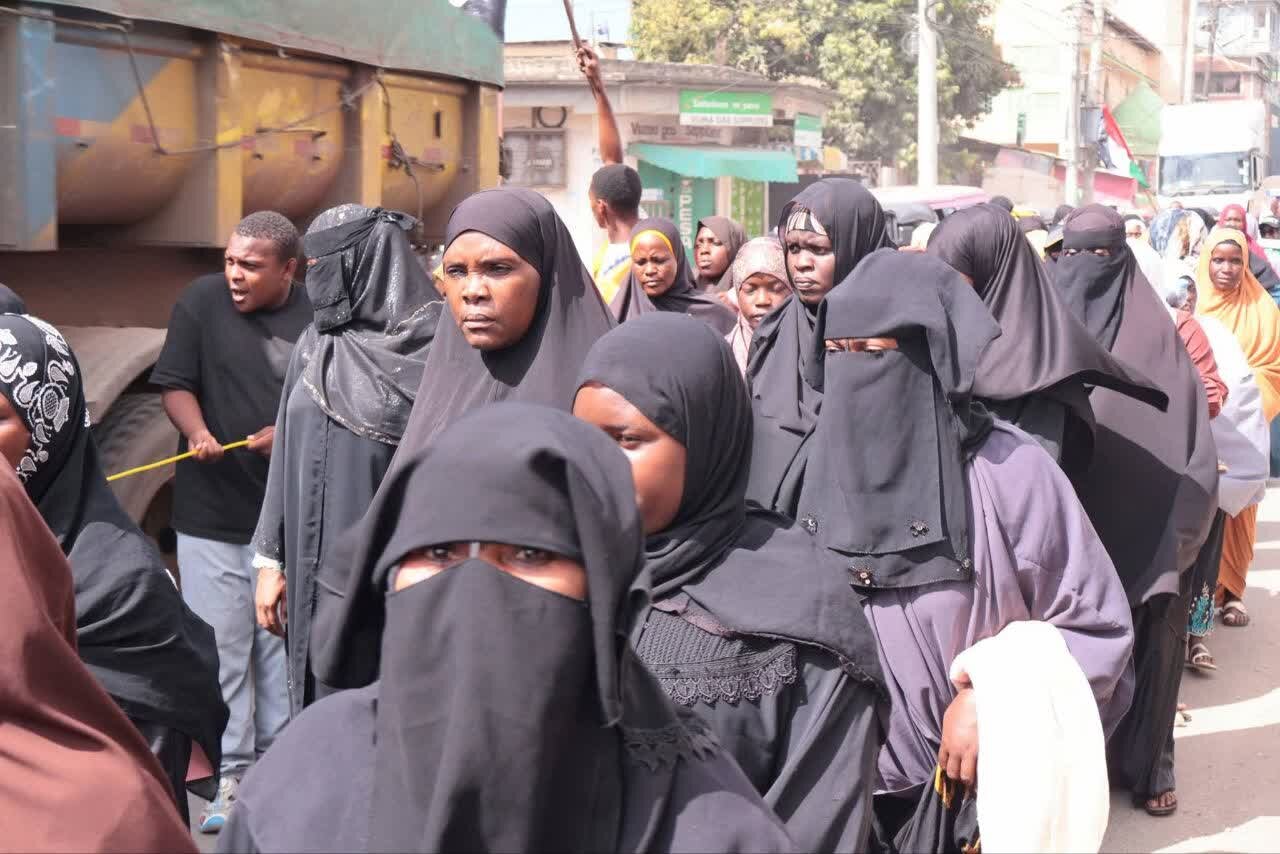 Waumini wa Mombasa Kenya Waadhimisha Matembezi ya Arubaini ya Imam Hussein (as)