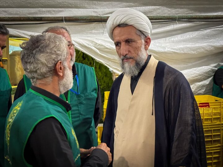 تصاویر /,بازدید امام جمعه قزوین از موکب امام رضا علیه الاسلام در مشهد مقدس