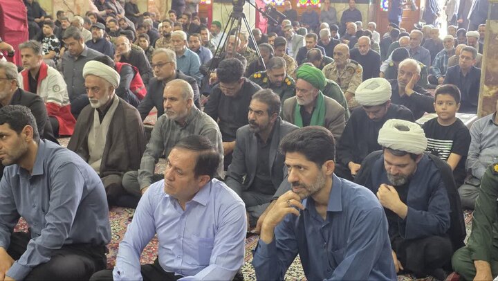 تصاویر/ مجلس بزرگداشت ارتحال مادر سه شهیدان آدمی در یزد