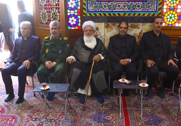تصاویر/ مجلس بزرگداشت ارتحال مادر سه شهیدان آدمی در یزد