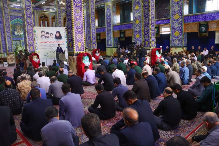 تصاویر/ مجلس بزرگداشت ارتحال مادر سه شهیدان آدمی در یزد