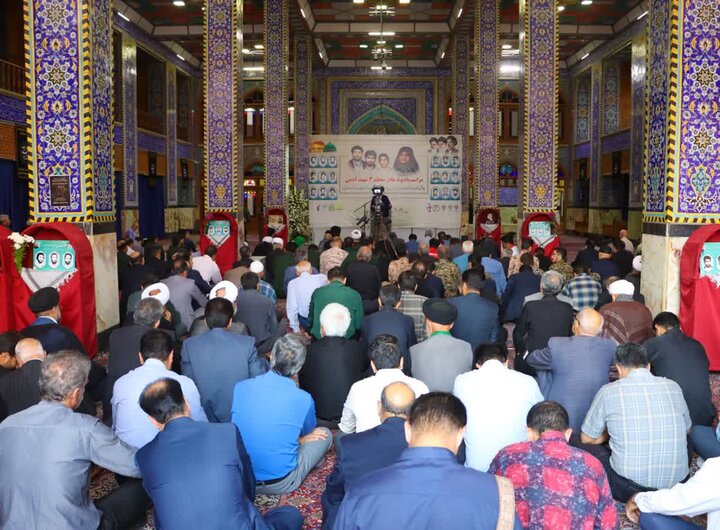 تصاویر/ مجلس بزرگداشت ارتحال مادر سه شهیدان آدمی در یزد