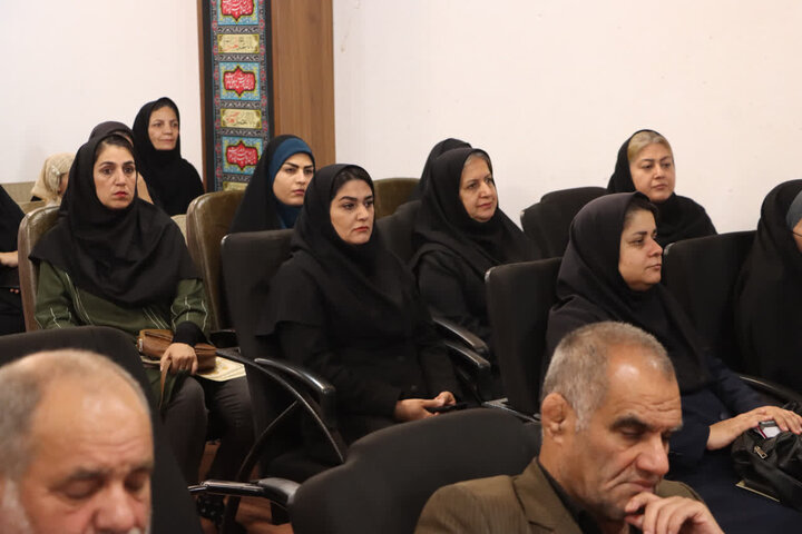 تصاویر/ نشست صمیمانه نماینده ولی فقیه مازندران با خبرنگاران و اصحاب رسانه استان