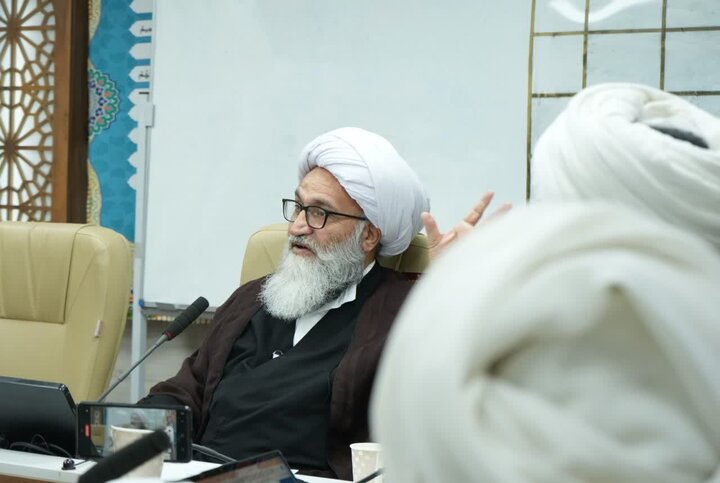 نشست علمی مبانی دینی خونخواهی و انتقام از قاتلان امام شهید