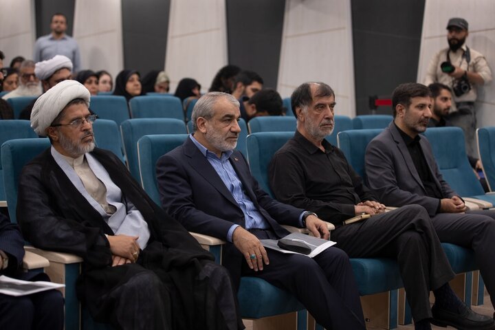 تصاویر/ آیین افتتاحیه همایش ملی «قانون و قانونگذاری در منظومه فکری شهید آیت‌الله العظمی امام خامنه‌ای»