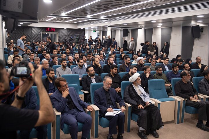 تصاویر/ آیین افتتاحیه همایش ملی «قانون و قانونگذاری در منظومه فکری شهید آیت‌الله العظمی امام خامنه‌ای»