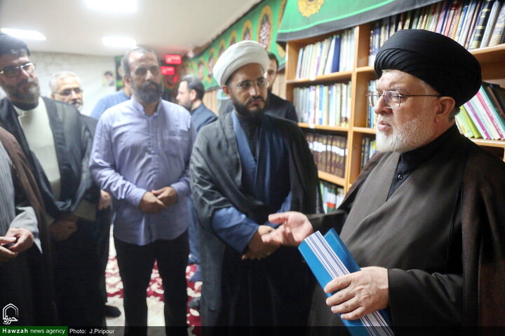 رئيس محكمة العدل في محافظة قم يزور "وكالة أنباء الحوزة"