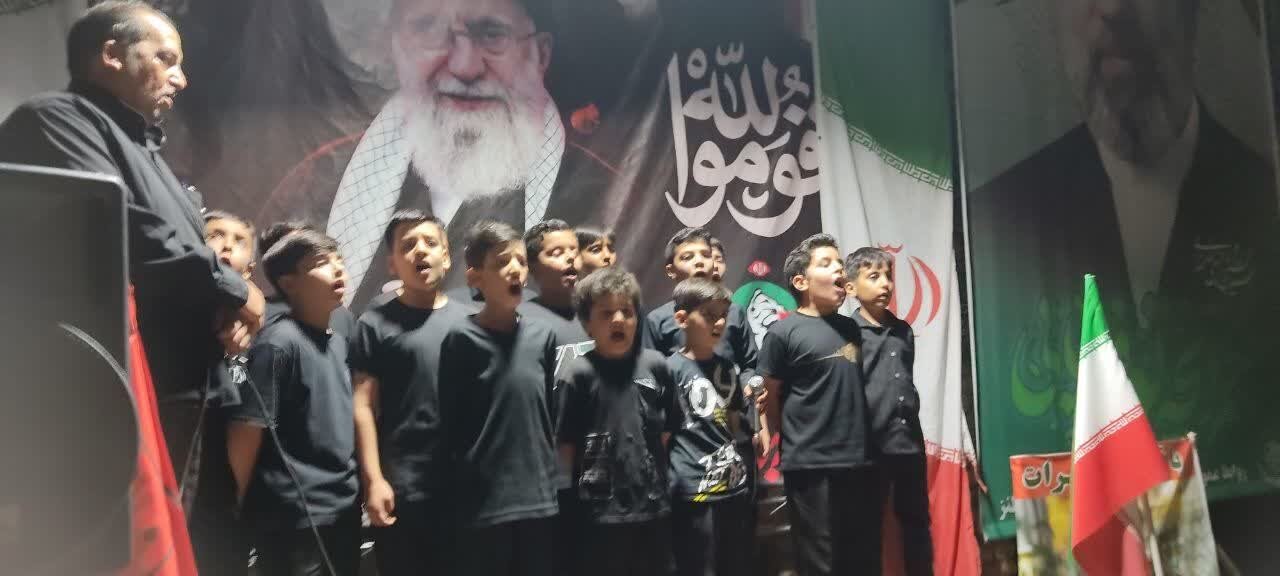 اجتماع «موج ۱۶۳» با محوریت سیره نبوی و استکبارستیزی در نطنز برگزار شد
