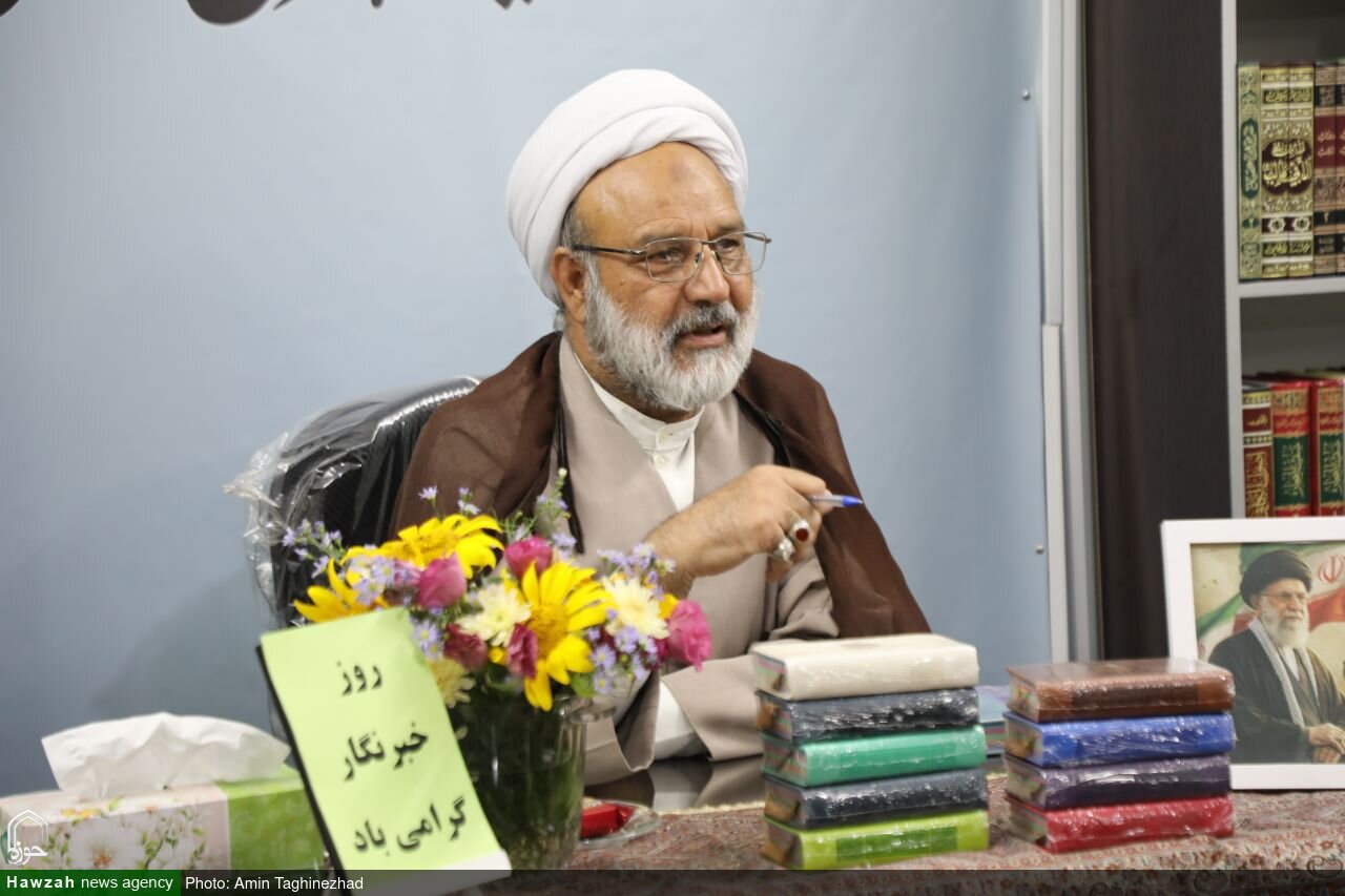 دیدار اعضای نمایندگی خبرگزاری رسمی حوزه های علمیه در استان یزد با مدیر حوزه علمیه خواهران استان یزد دیدار اعضای نمایندگی خبرگزاری رسمی حوزه های علمیه در استان یزد با مدیر حوزه علمیه خواهران استان یزد