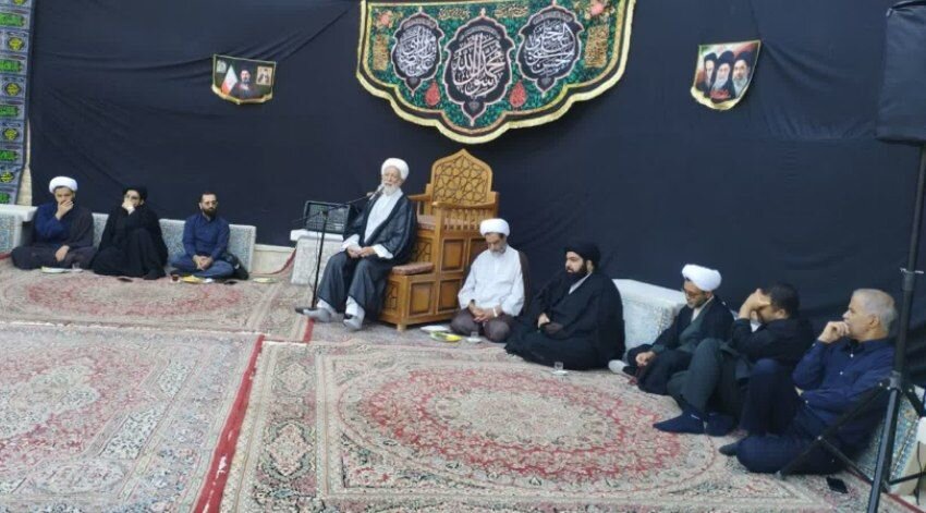 مراسم روضه‌خوانی مدرسه علمیه امام خمینی ره یزد