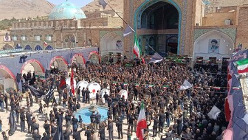 تصاویر/ تجمع هیئت‌های مذهبی در آستان مقدس حضرت سلطان علی بن امام باقر(ع)