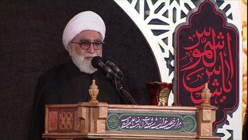 ملت ایران با تکیه بر معارف اهل‌بیت(ع) در برابر فشار دشمن ایستاده است