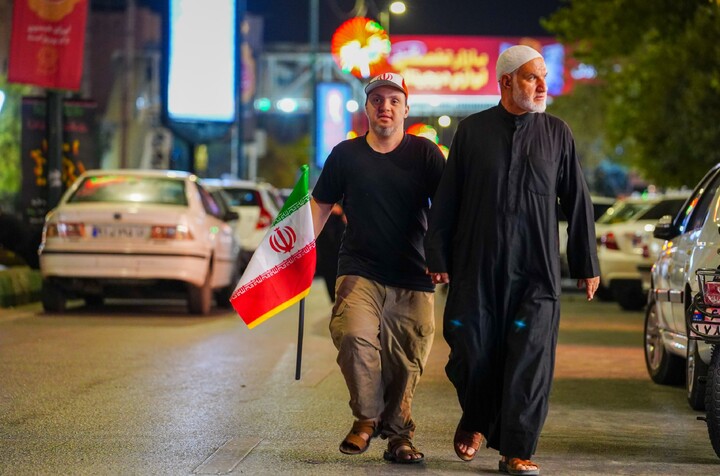 تصاویر/ تجمع قمی ها در شب رحلت پیامبر اکرم (ص) در حمایت از رهبری و انقلاب
