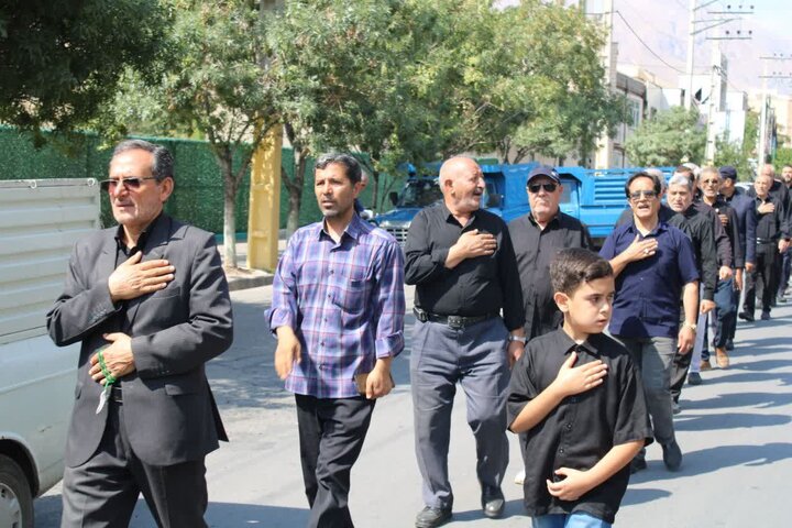 تصاویر/ برگزاری مراسم عزاداری خیابانی ۲۸ صفر در شهرستان ماکو