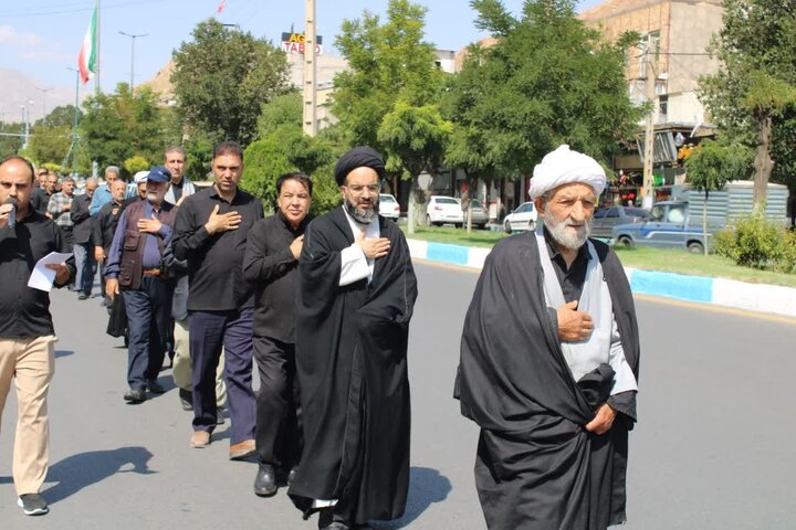 تصاویر/ برگزاری مراسم عزاداری خیابانی ۲۸ صفر در شهرستان ماکو
