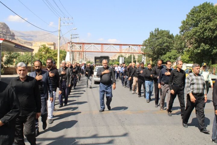 تصاویر/ برگزاری مراسم عزاداری خیابانی ۲۸ صفر در شهرستان ماکو