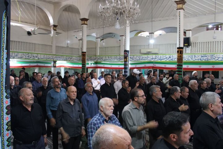 تصاویر/ برگزاری مراسم عزاداری خیابانی ۲۸ صفر در شهرستان ماکو