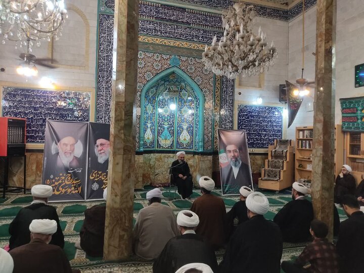 تصاویر/ گردهمایی مبلغین و روحانیون شهرستان نهاوند