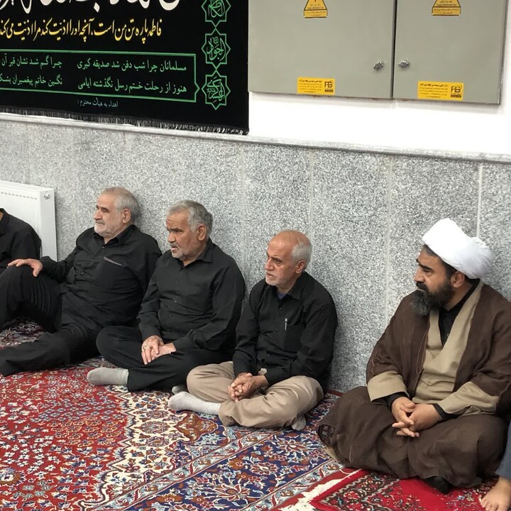تصاویر / مراسم روضه 28 صفر در دفتر امام جمعه ملایر