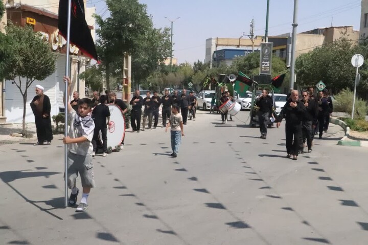 عزاداری مردم فامنین در سوگ پیامبر مهربانی
