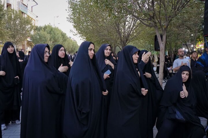 تصاویر/  آیین سنتی چهارپایه خوانی در قم