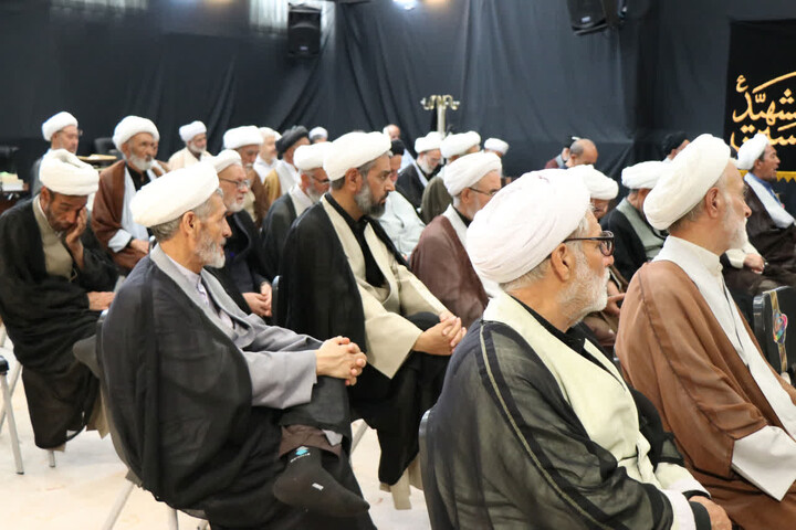 اقامه عزای ۲۸ صفر در بیوت مراجع عظام تقلید