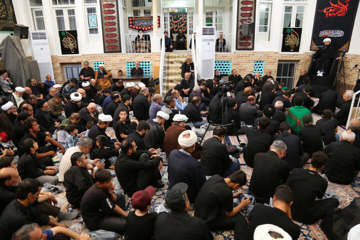 اقامه عزای ۲۸ صفر در بیوت مراجع عظام تقلید
