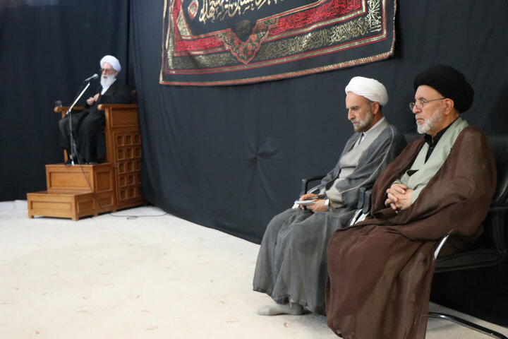 اقامه عزای ۲۸ صفر در بیوت مراجع عظام تقلید